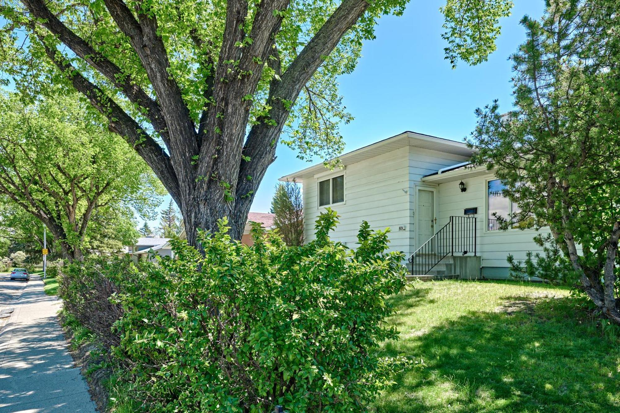 Chinook Executive House Villa Calgary Exterior photo